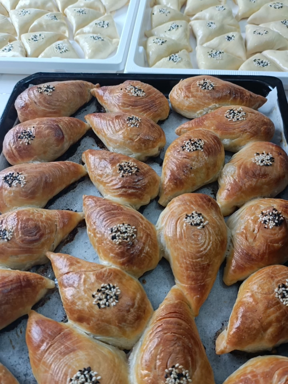 @g&uuml;l
