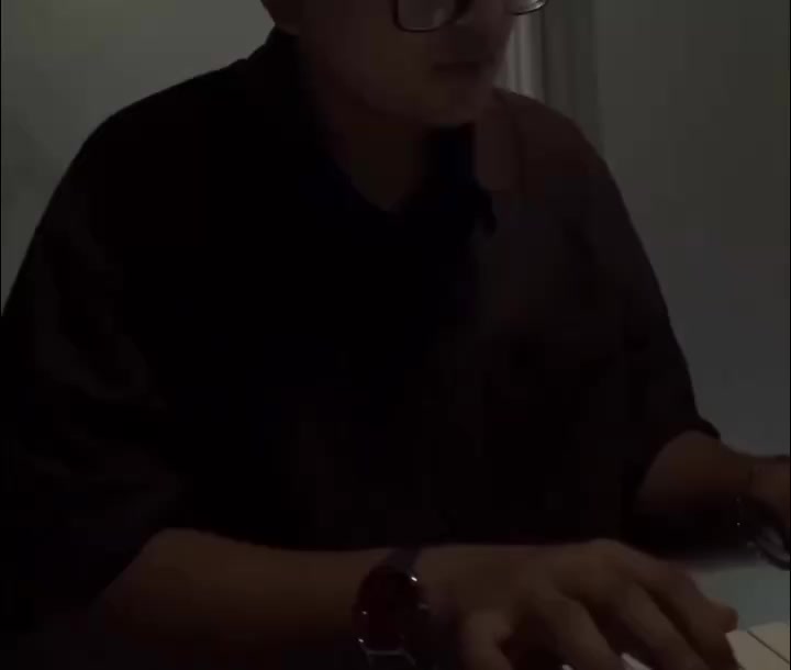 @...