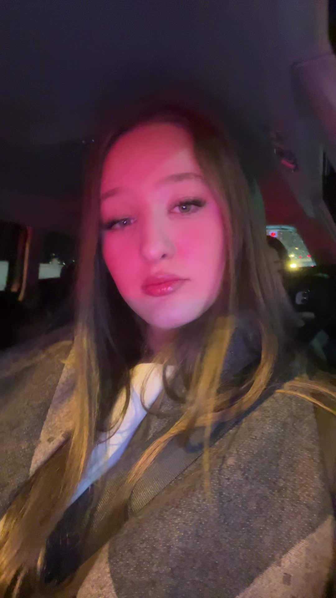@Luena03