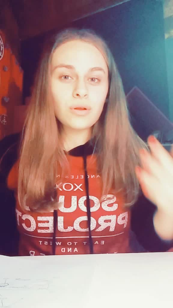 @Cammi🌙️