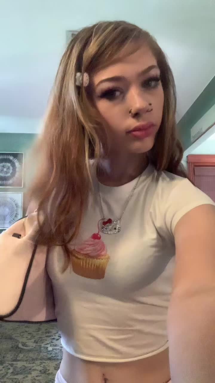 @keira🖤🧁