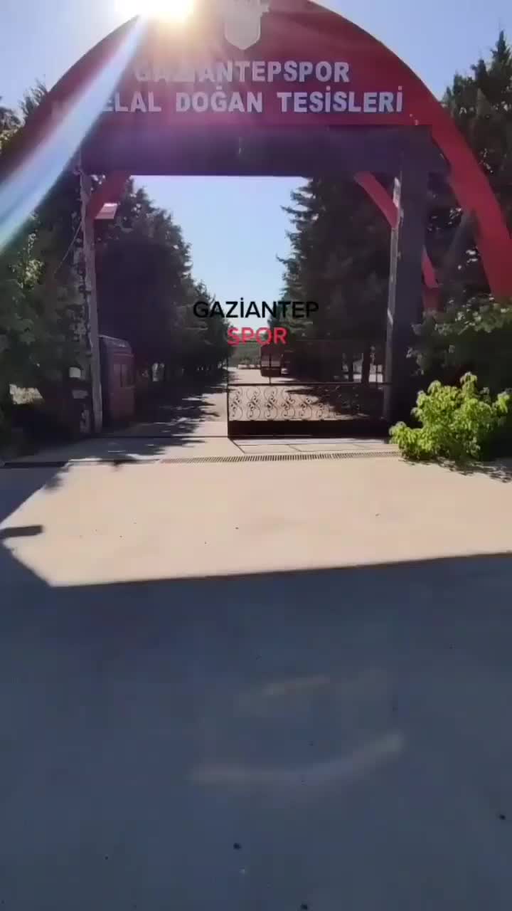 @ᴀʟɪ̇ ᴄ̧ᴇʟɪ̇ᴋ
