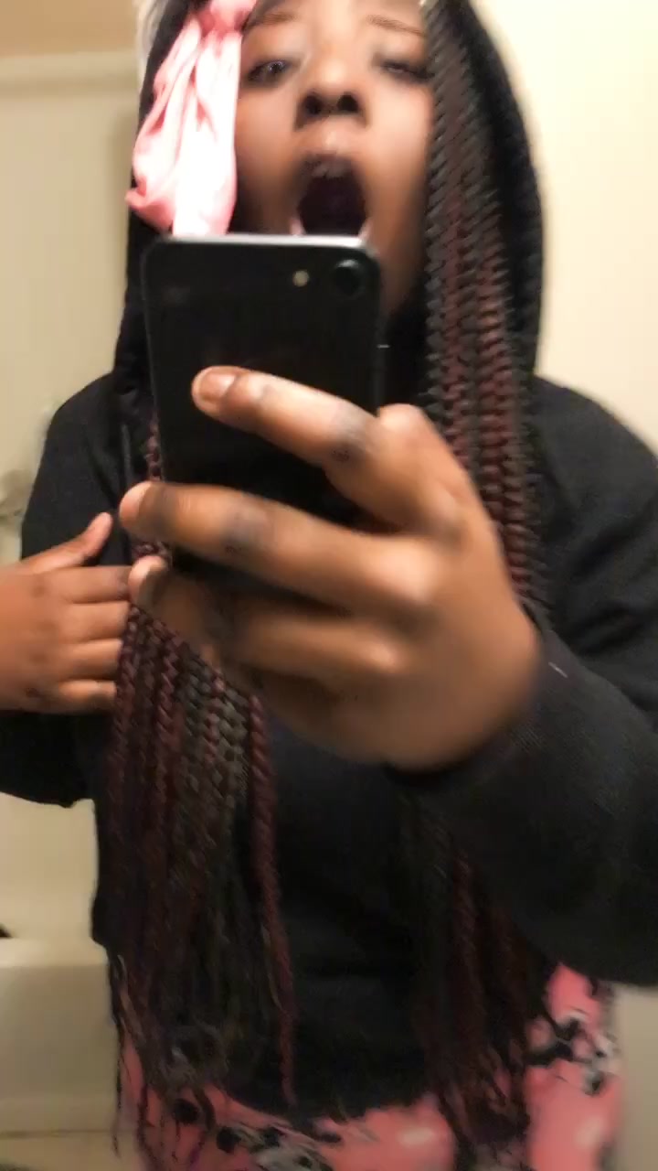 @theyfwari__