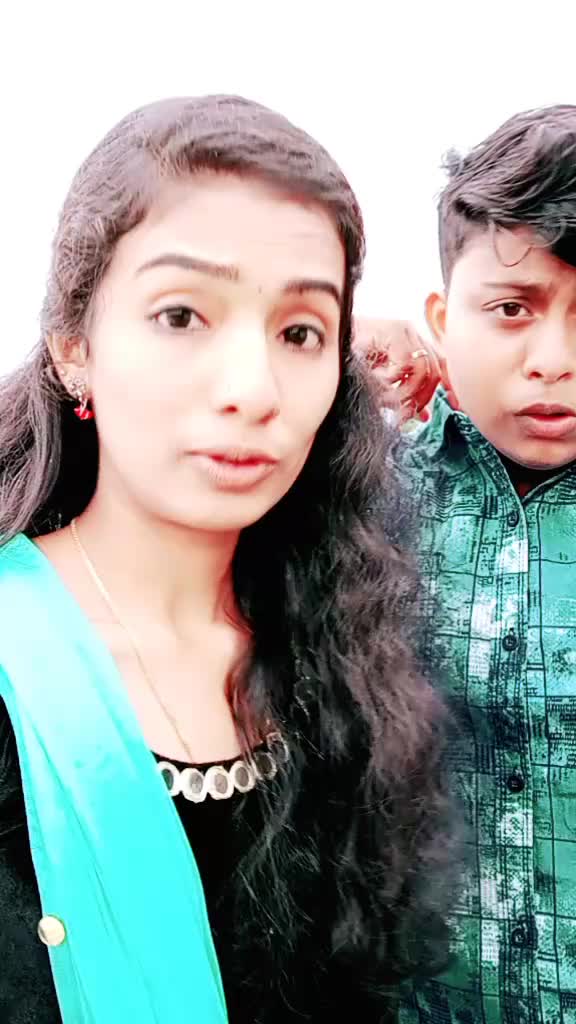 @kunjAnz_🖤