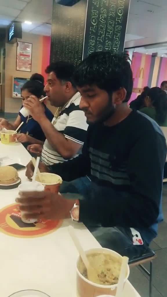 @Gujju Love guru 2