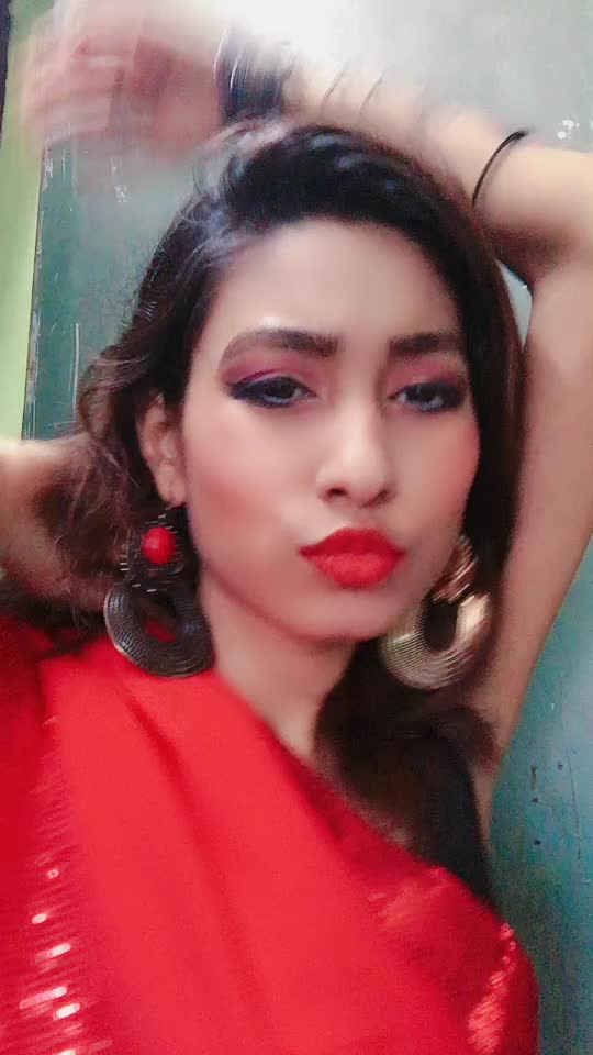 @Dhriti❤️Hiya❤️Singha
