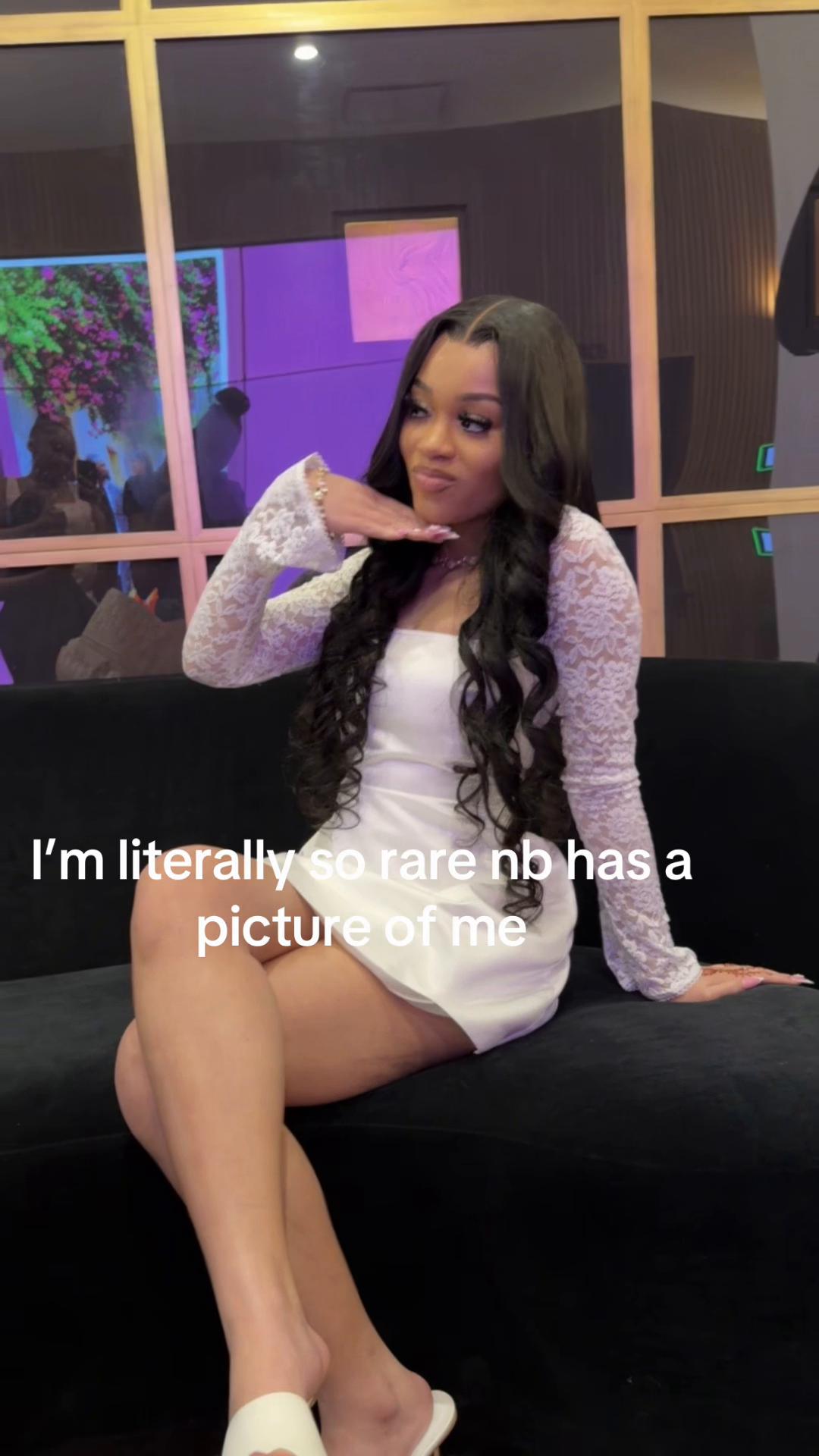 @reinamonaee