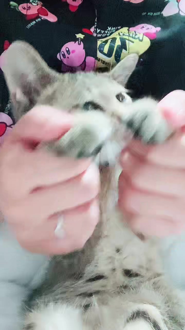 @ひー