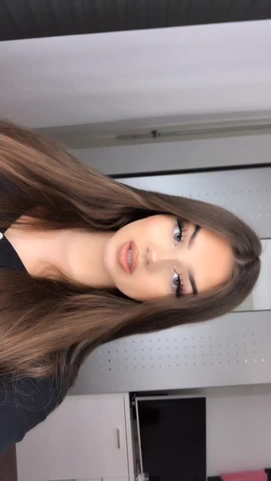 @Dzana