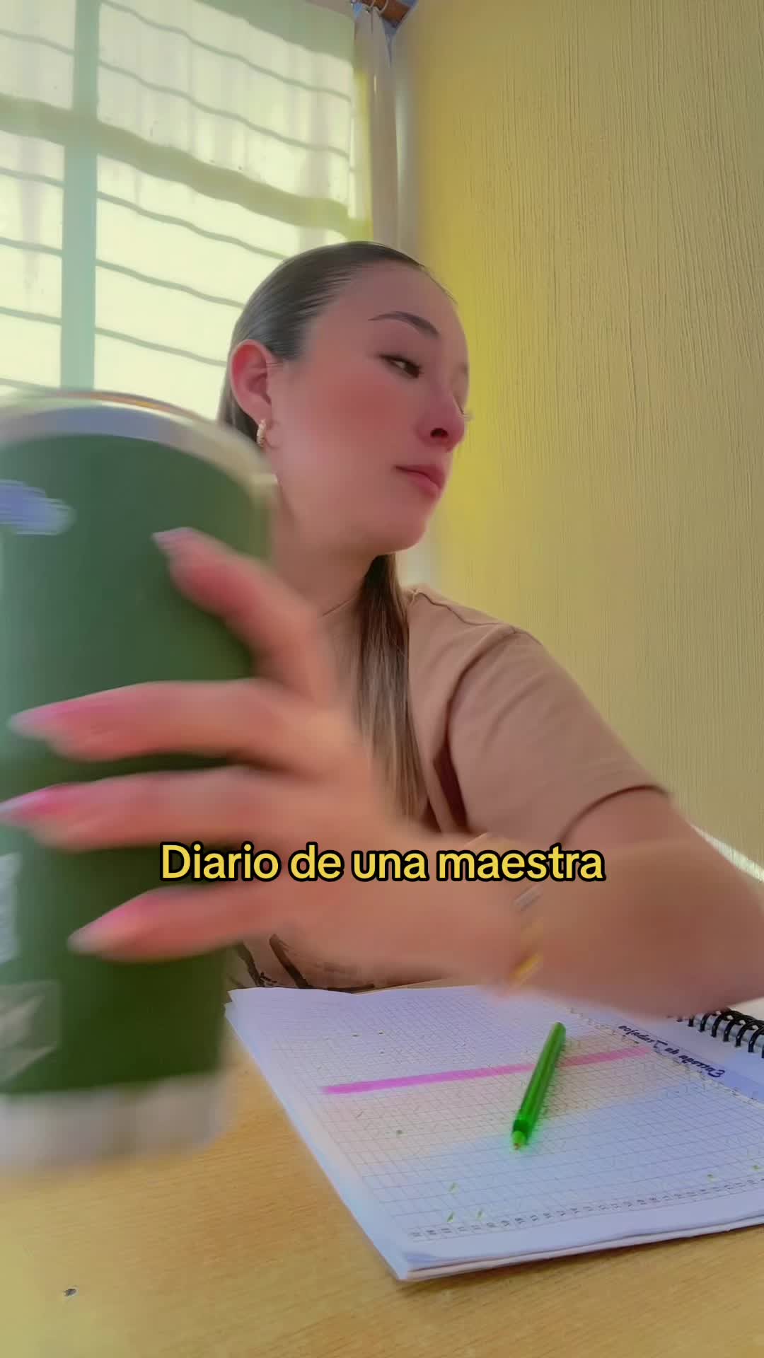 @Maestra Azu 👩🏻🏫🍎