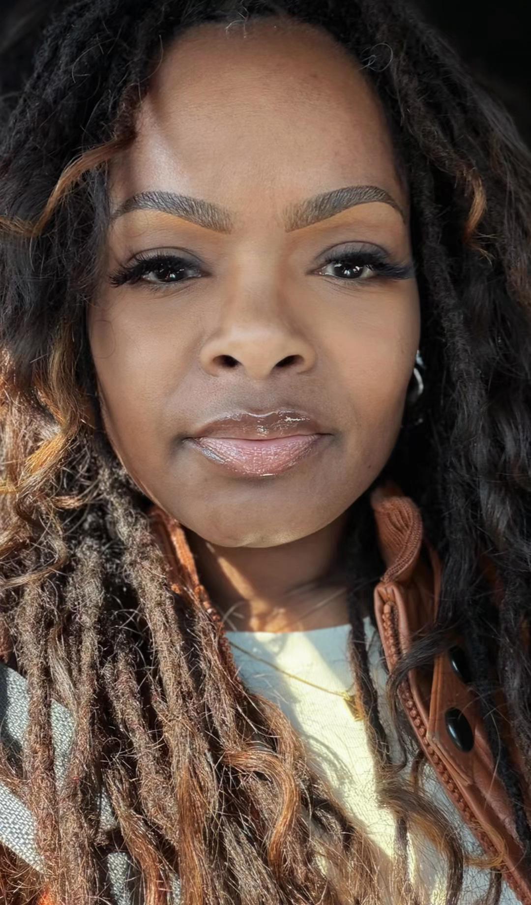 @zell_thestylist