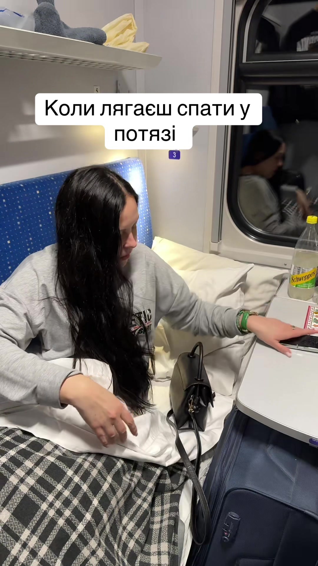 @ALONA🇺🇦