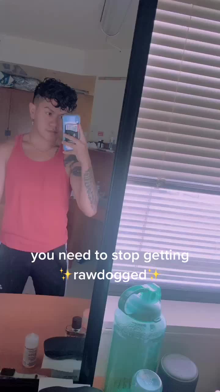 @donttrustwhatthesej0se