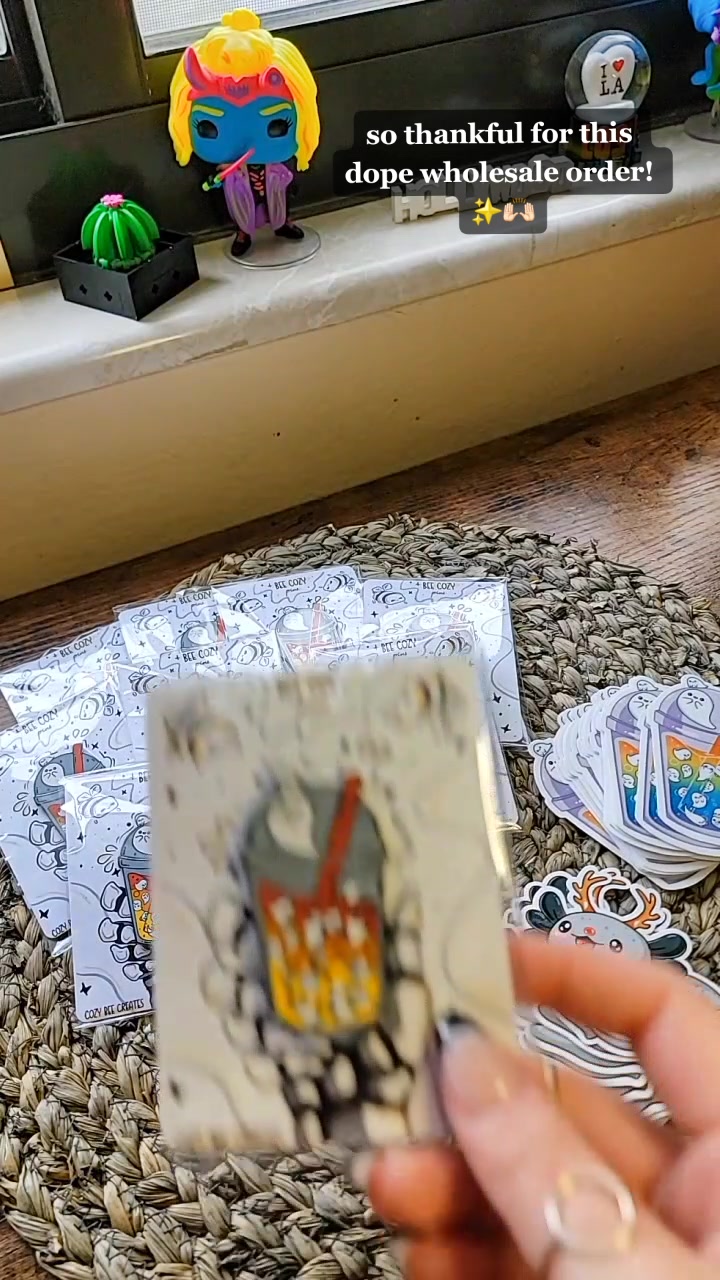 @✨️Cozy Bee Creates ✨️