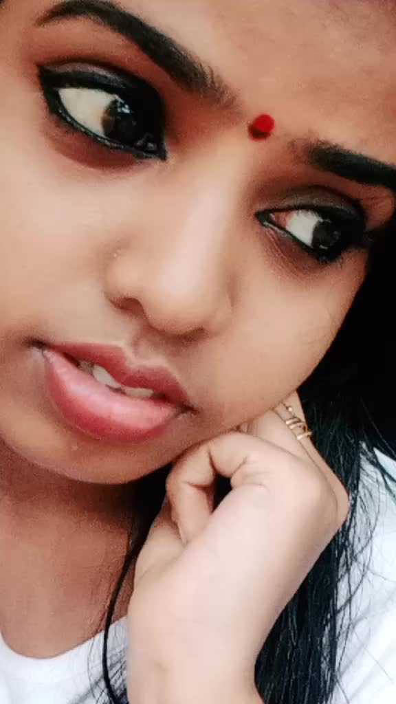 @dreamylover♥️😘Charu