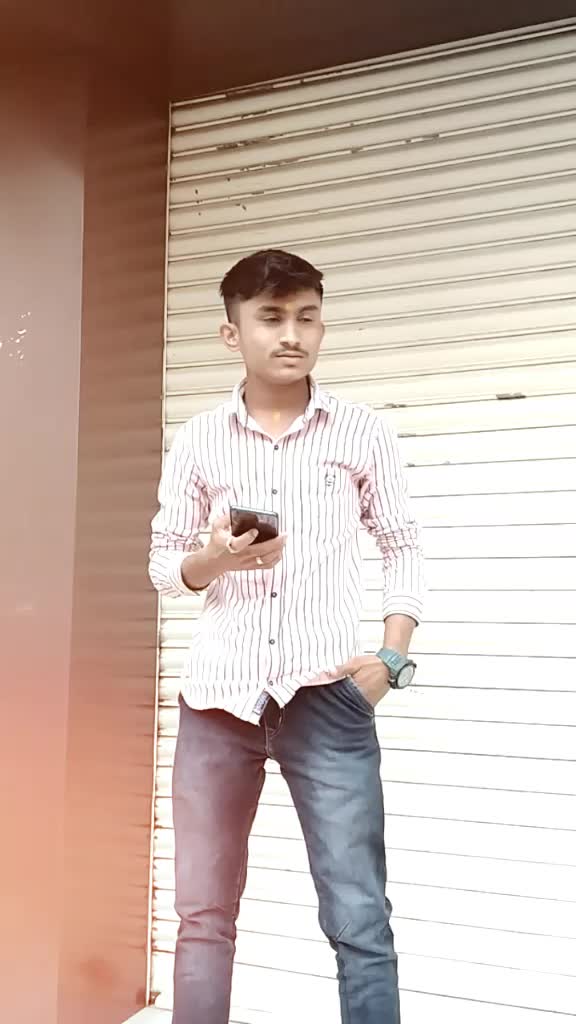 @BADBOI👅_《YASH》