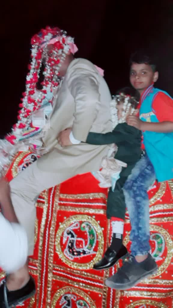 @Areeb mirza