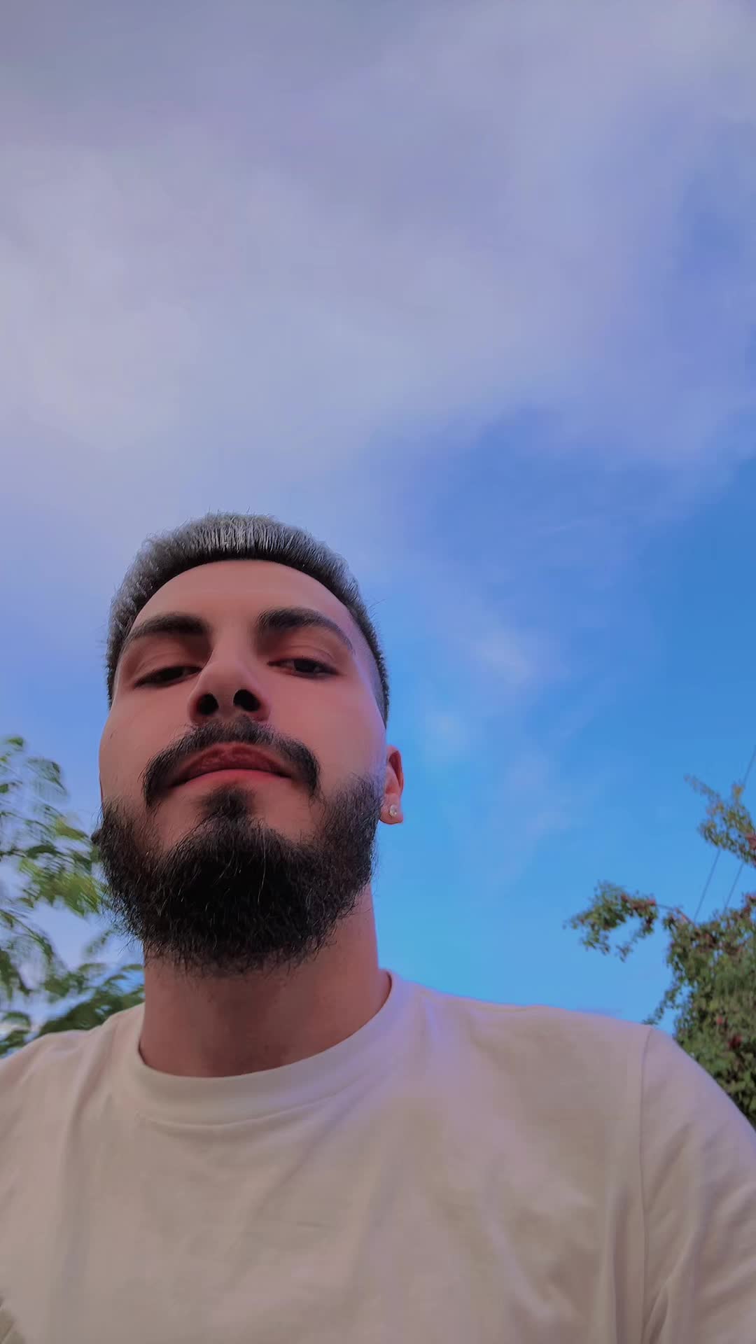 @𝐌𝐚𝐫𝐮 𝐆𝐚𝐠𝐢𝐜𝐚𝐫𝐮𝐥 💎