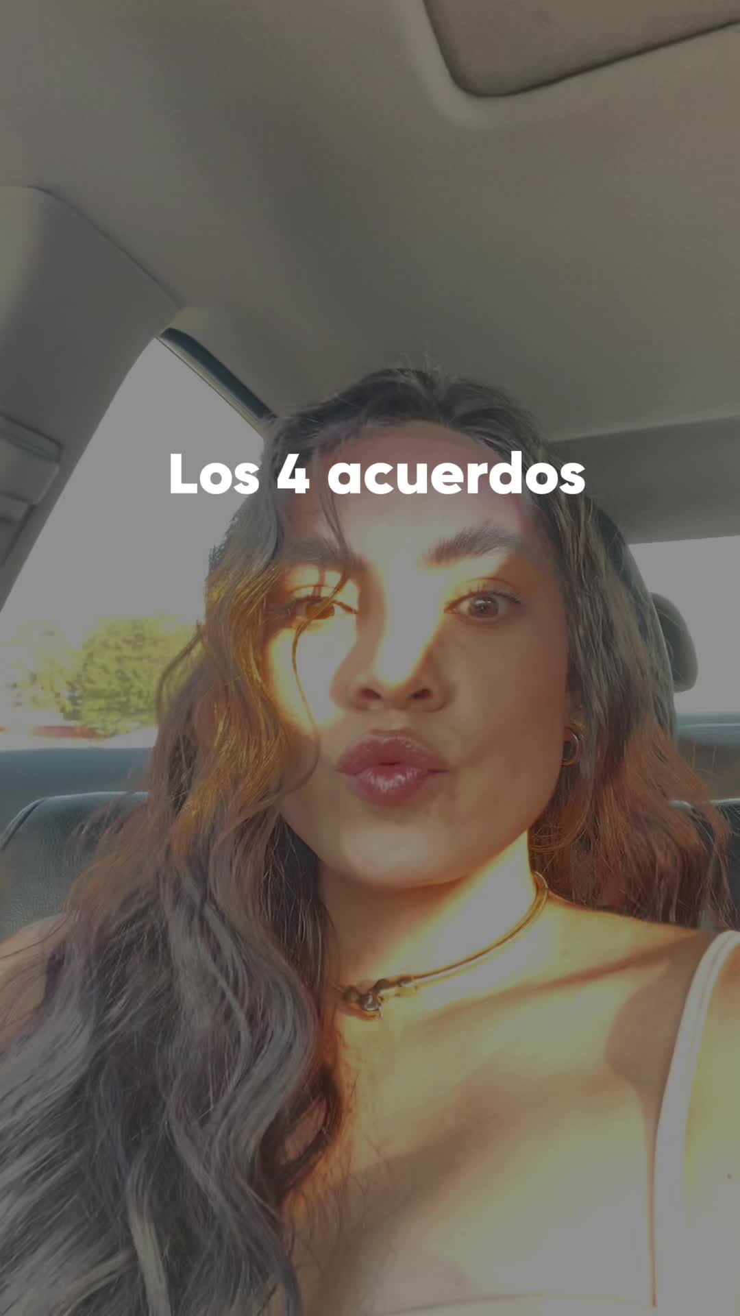 @stefania_Arcila