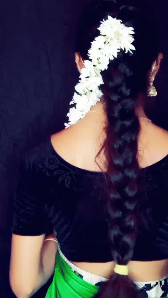 @priya official