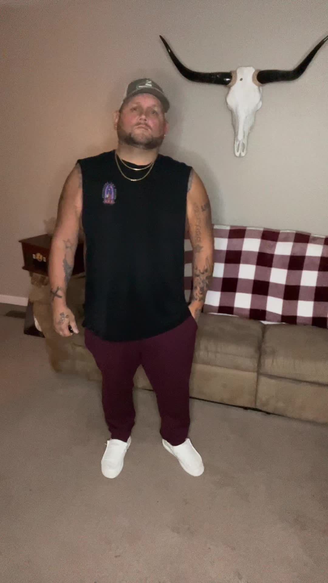 @Twatts_Punisher_2Raw❤️🖤🦍