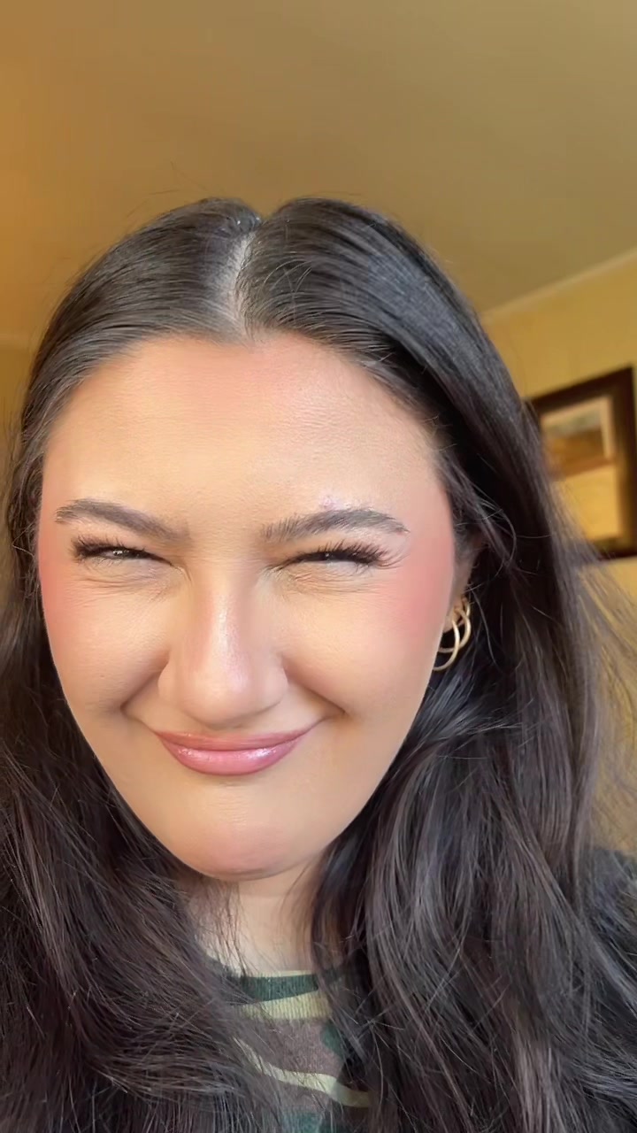 @Ava