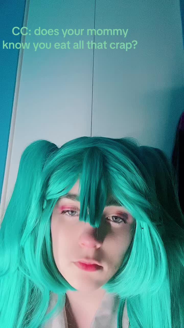 @kat <33