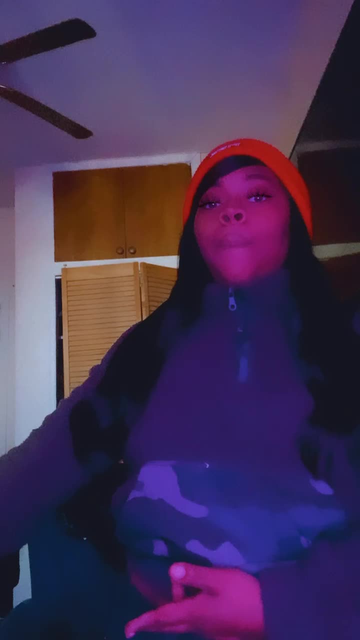 @๐ ๐๐๐๐๐ถ-๐ฎ๐๐ถ๐ ๐๐งฑ