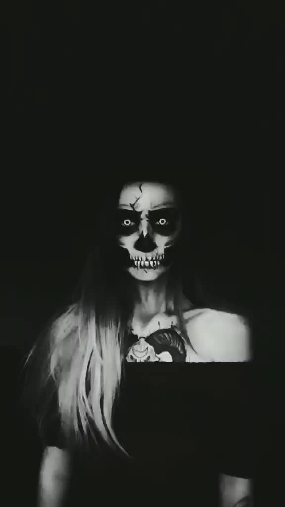 @TheMorbidQueen