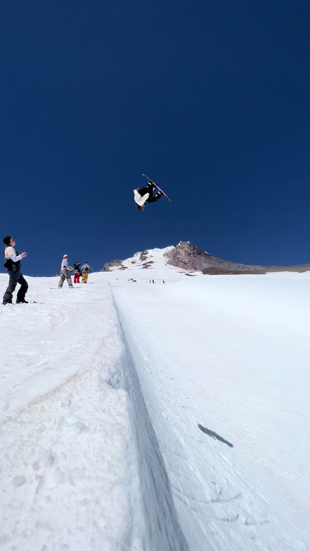 @ridesnowboards