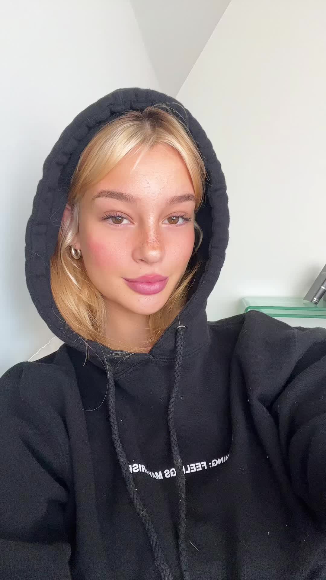 @Sophia