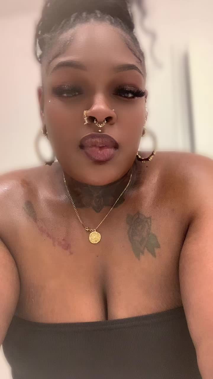 @Lexy Rose 🌹