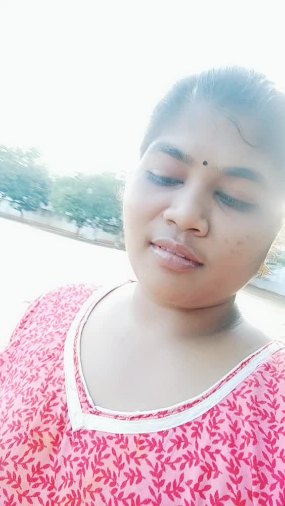 @பச்சை கிளி
