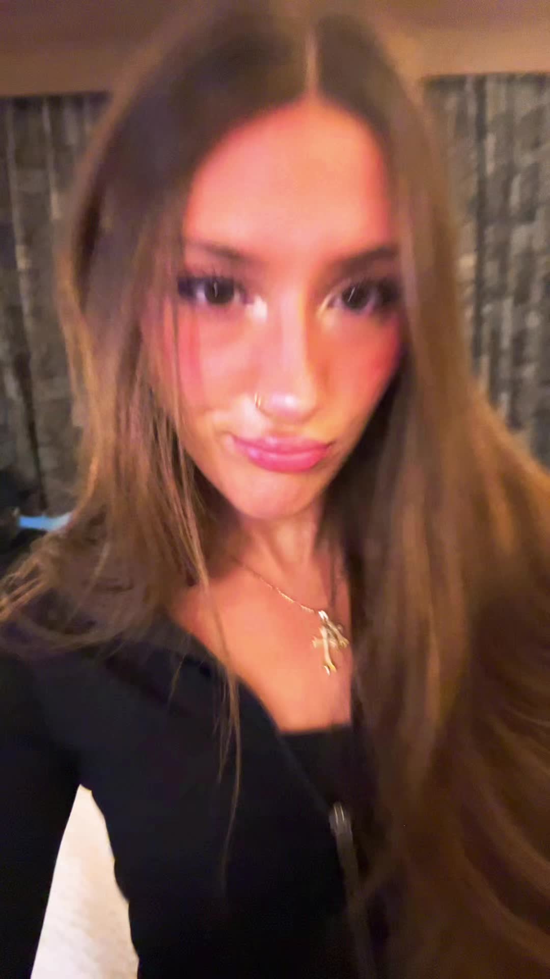 @bella_oakess