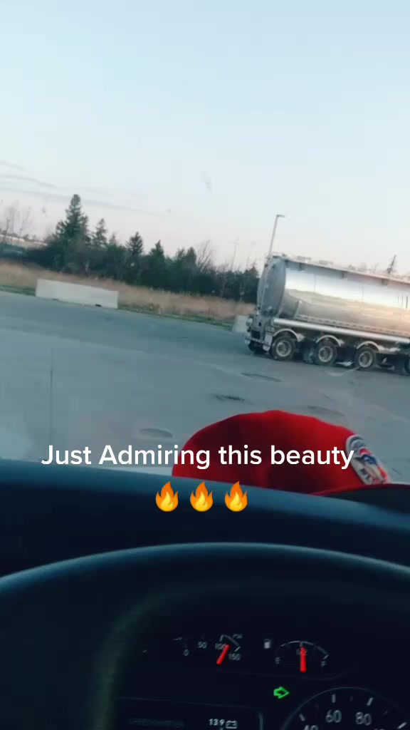 @Aawara Truck Ala 🕊