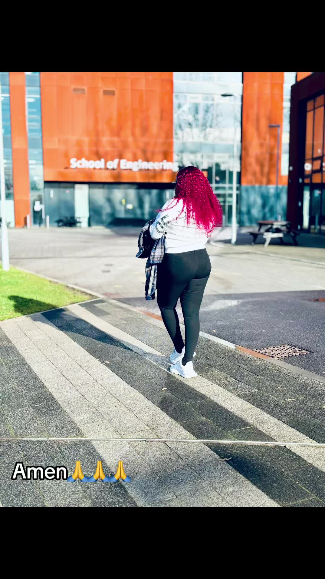 @Cakesbyberry