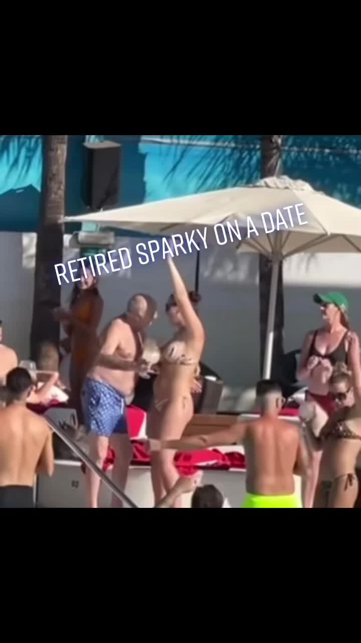 @Uncle João