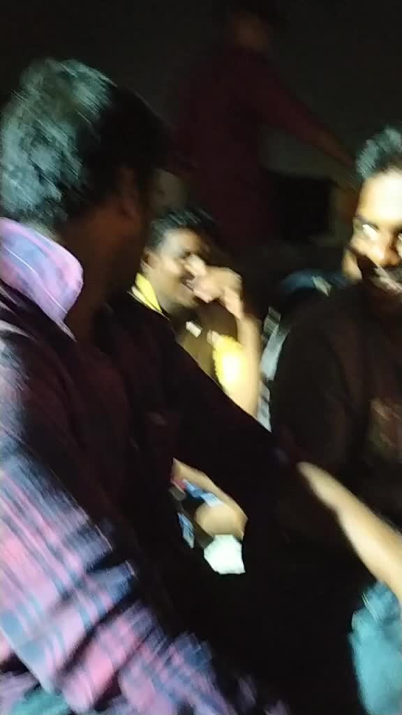 @Vikiy Vigneshwaran