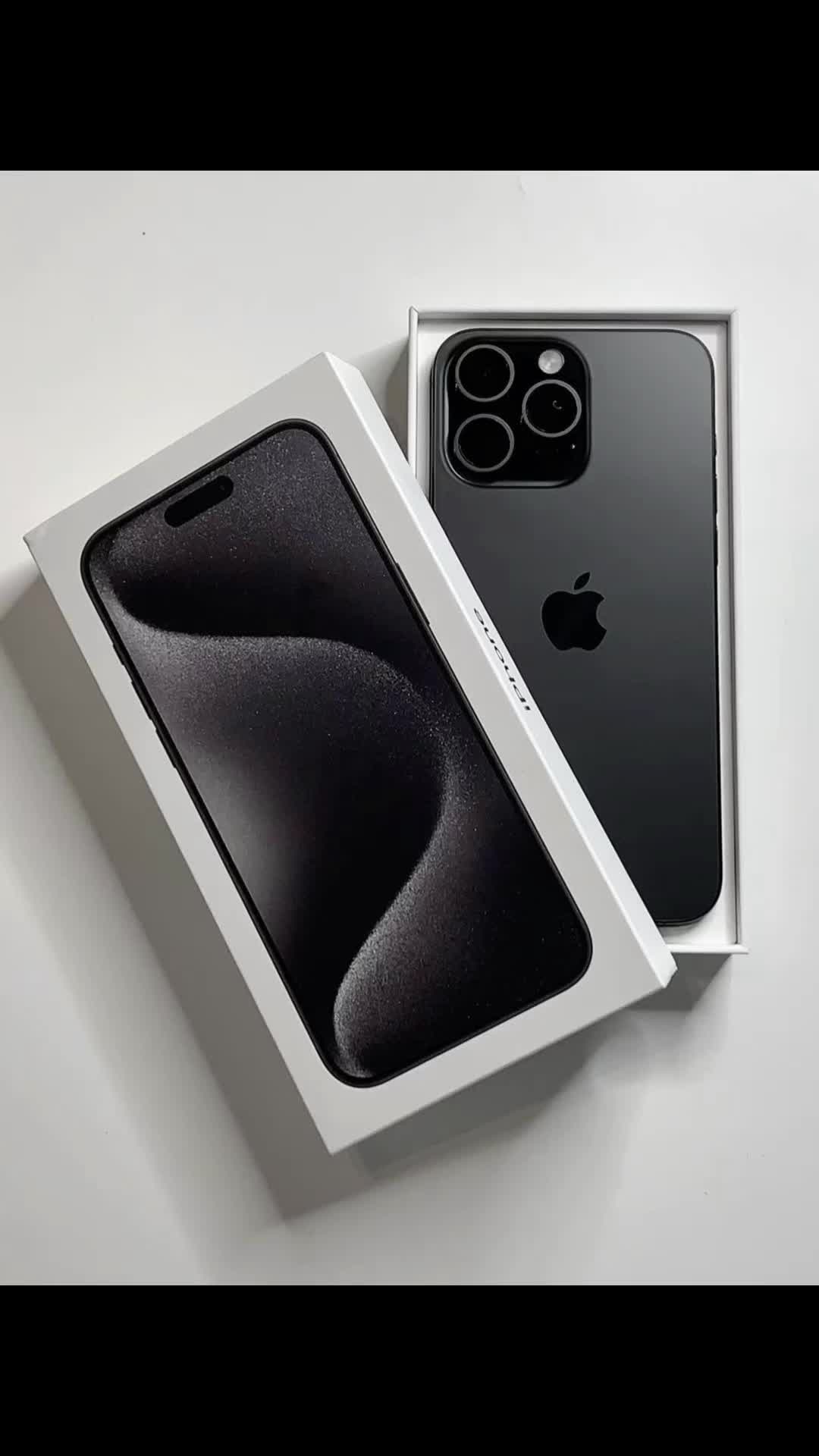 @white_martishop