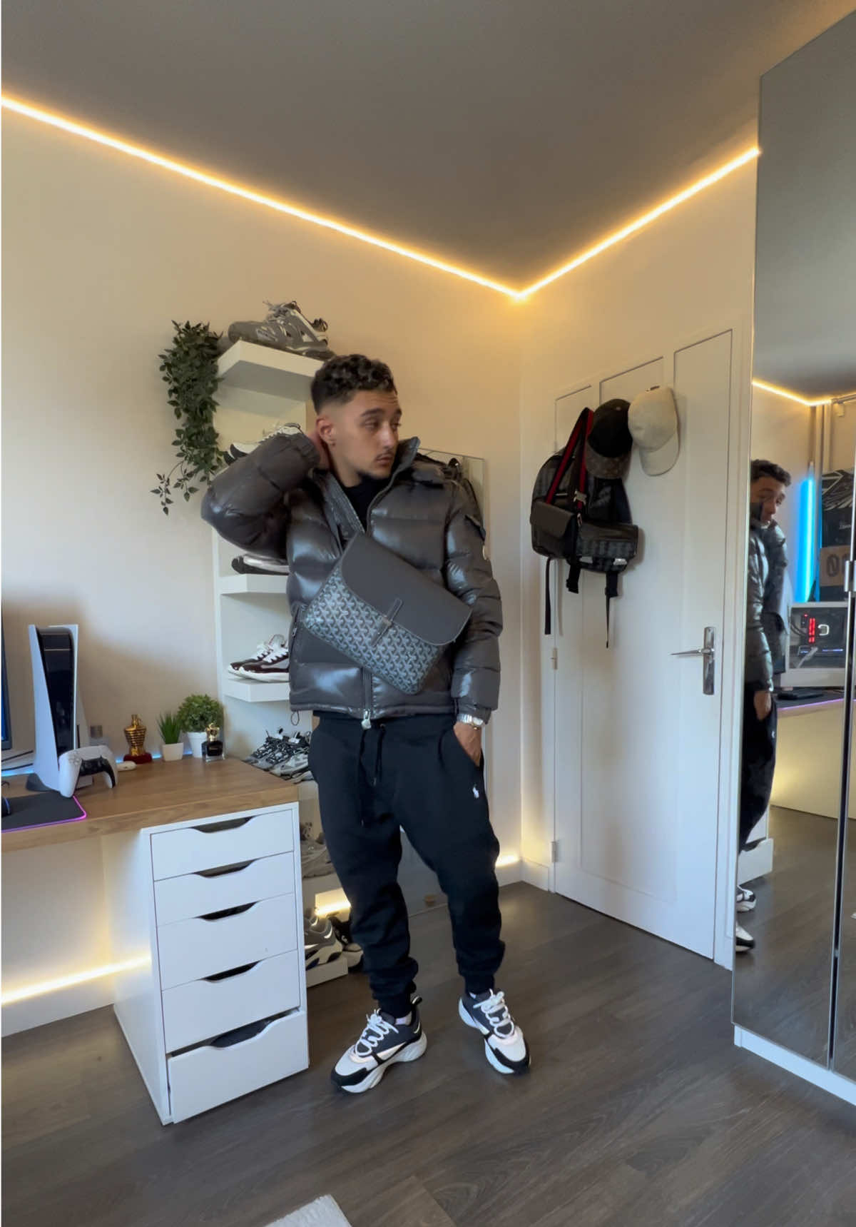 @Ahmskoo 📲