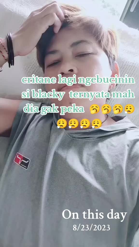 @bocah e pak Karno 💙🌹❤️