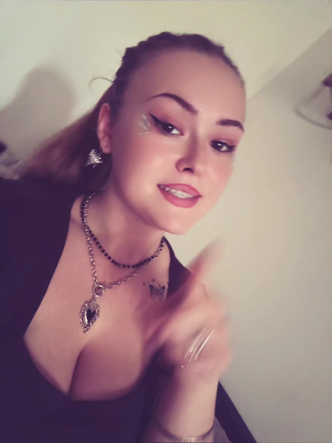 @Lika🩷