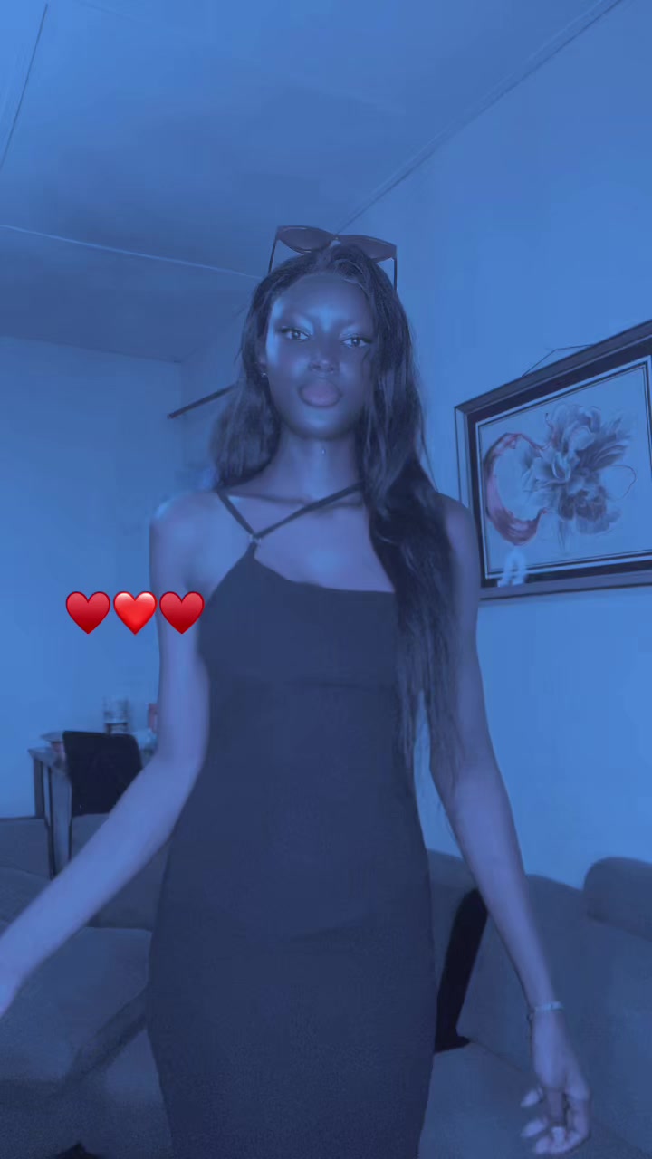 @Quęnn blãck🖤