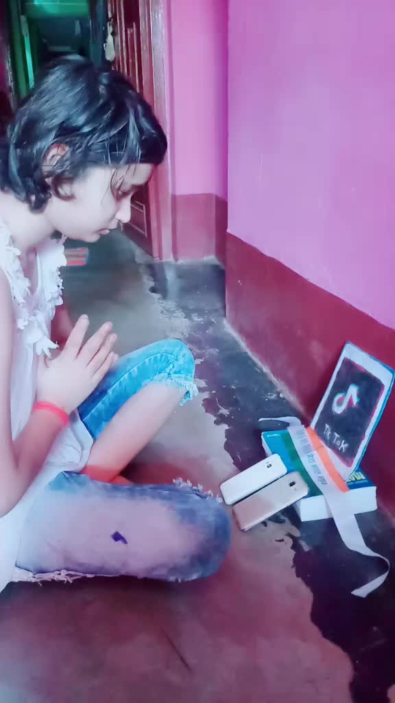 @komal bhardwaj 😎