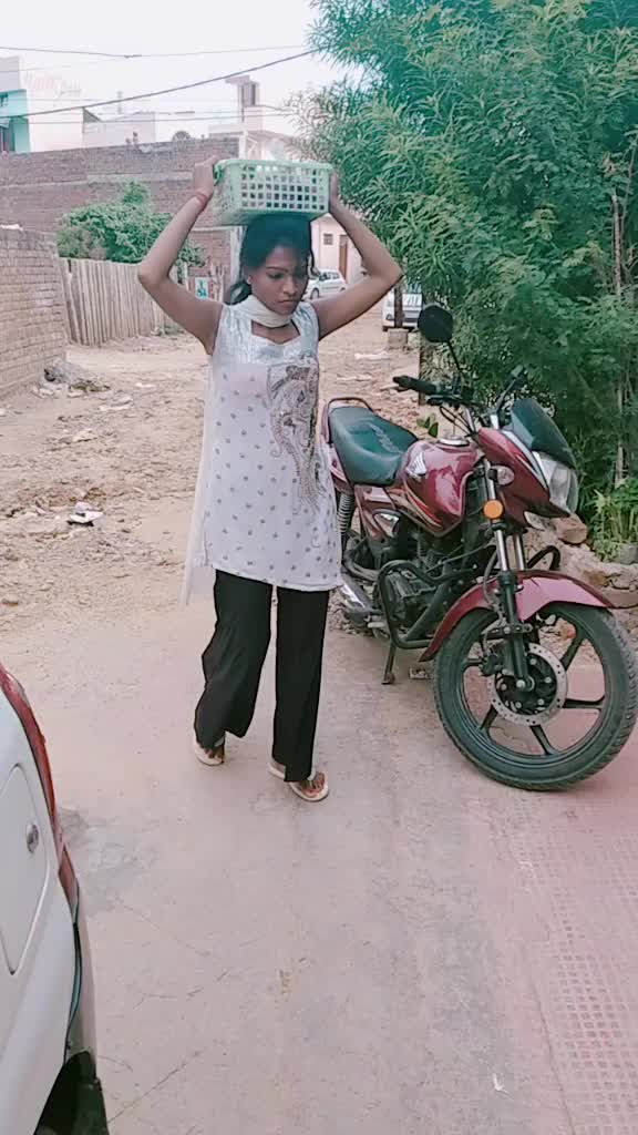 @user1930466192890