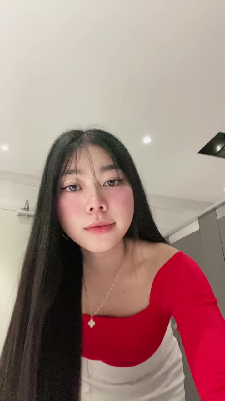 @marichoborela