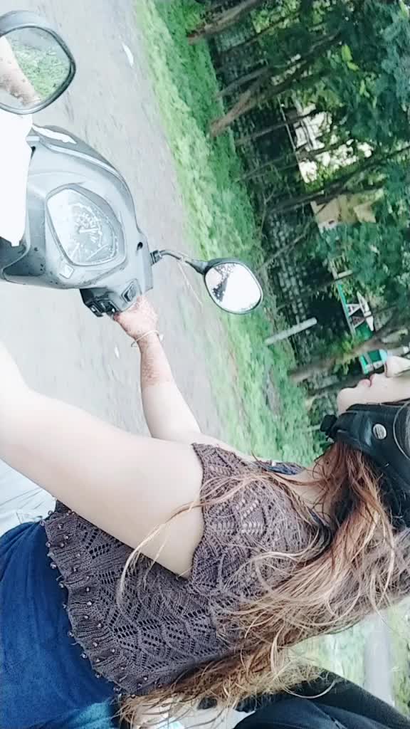 @deshi girl