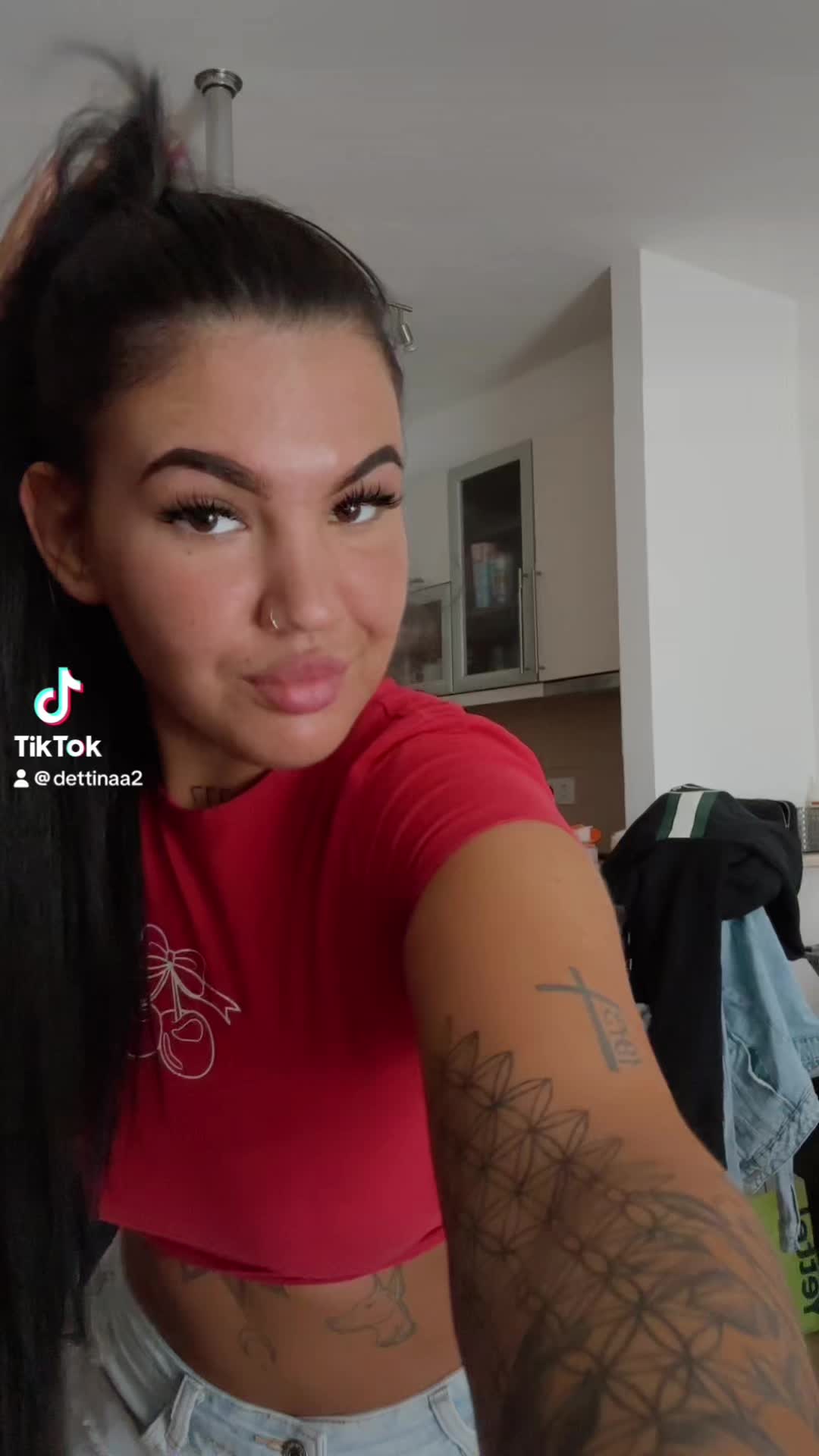 @𝐃.