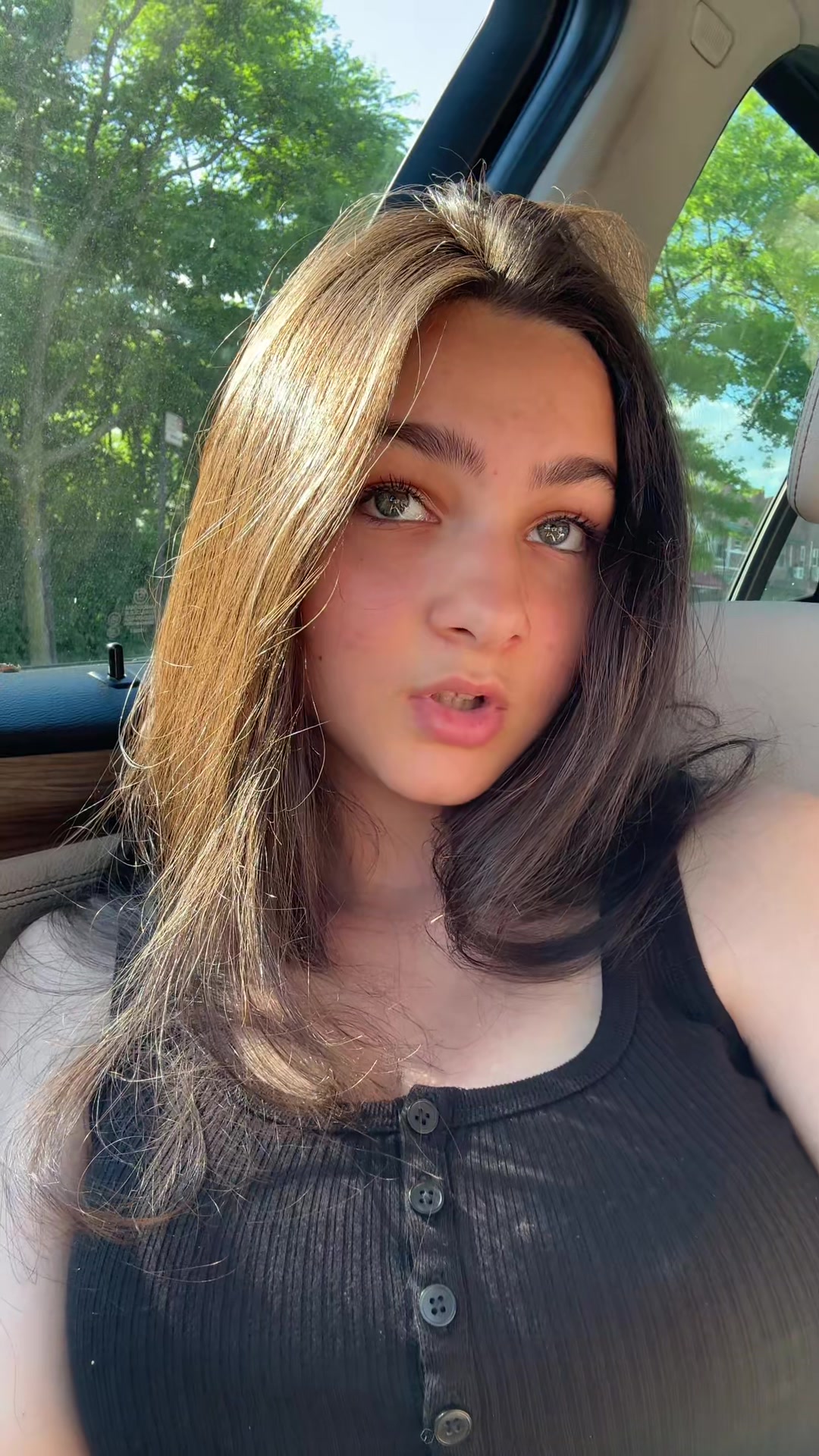 @Ana