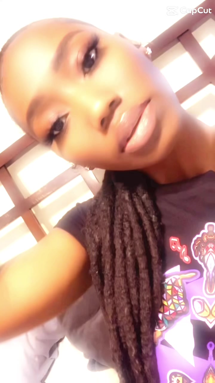 @TheOneAndOnlyVonkiera ๐